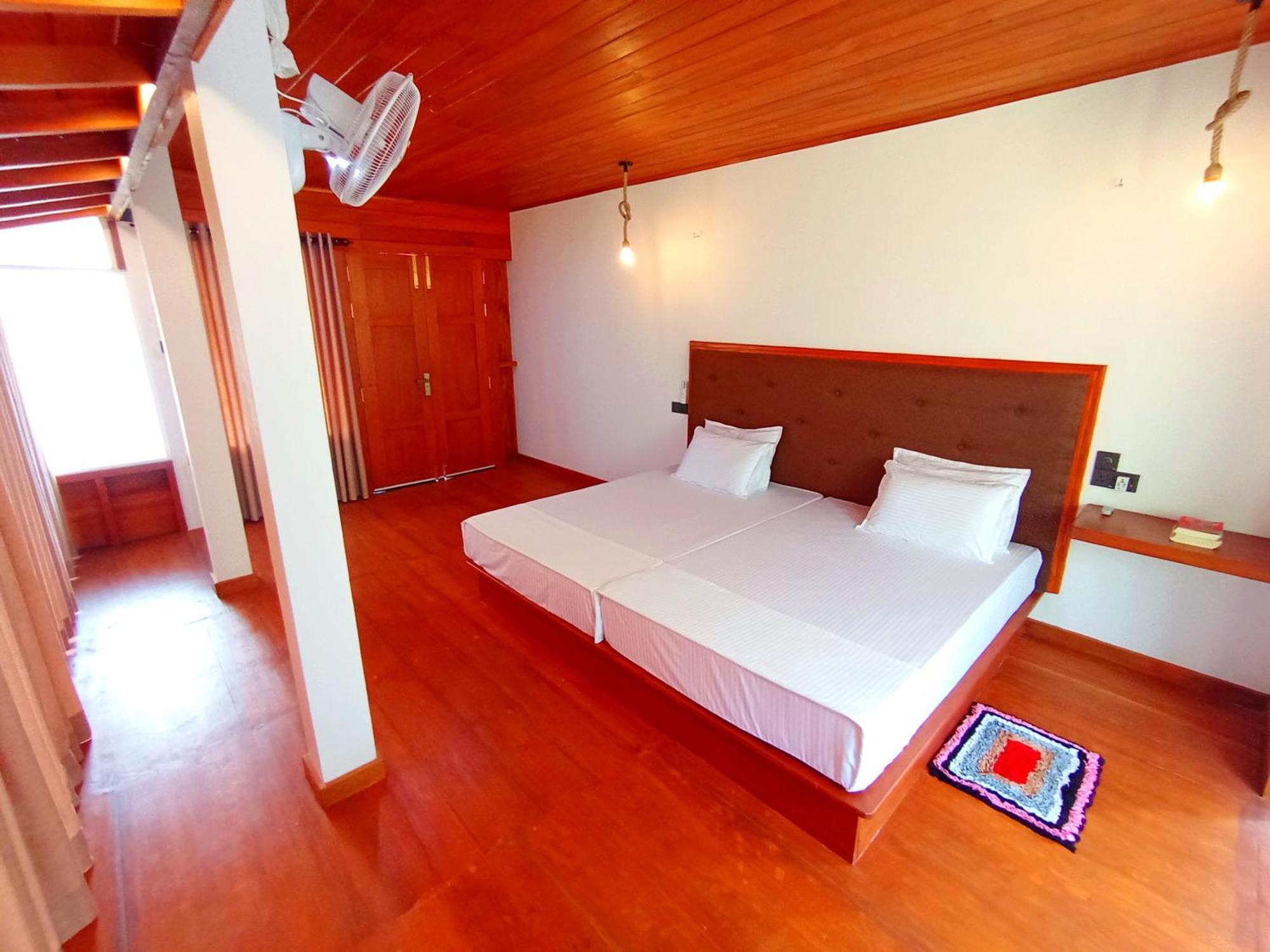 Thusara Guesthouse 미리사 외부 사진