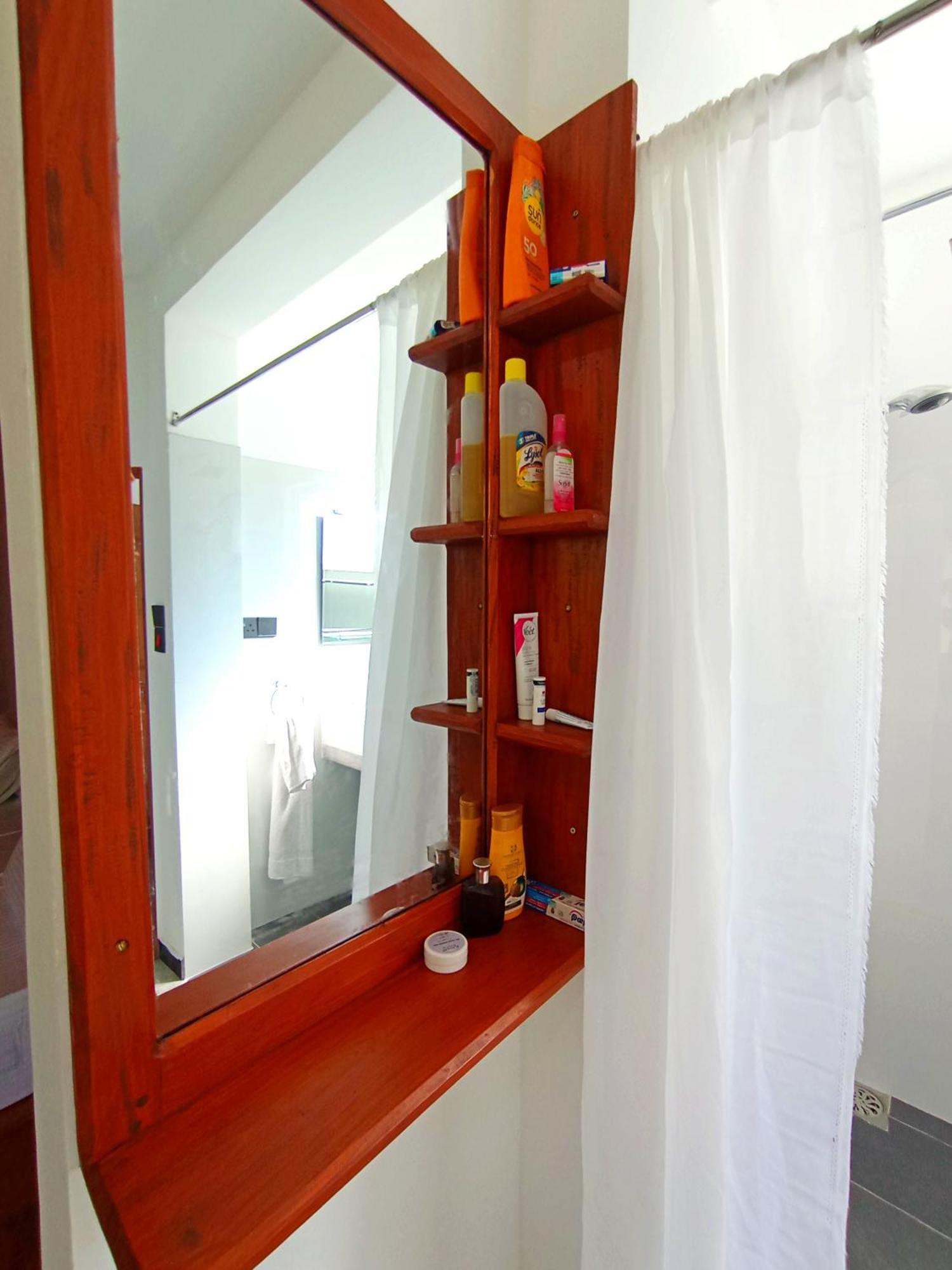 Thusara Guesthouse 미리사 외부 사진