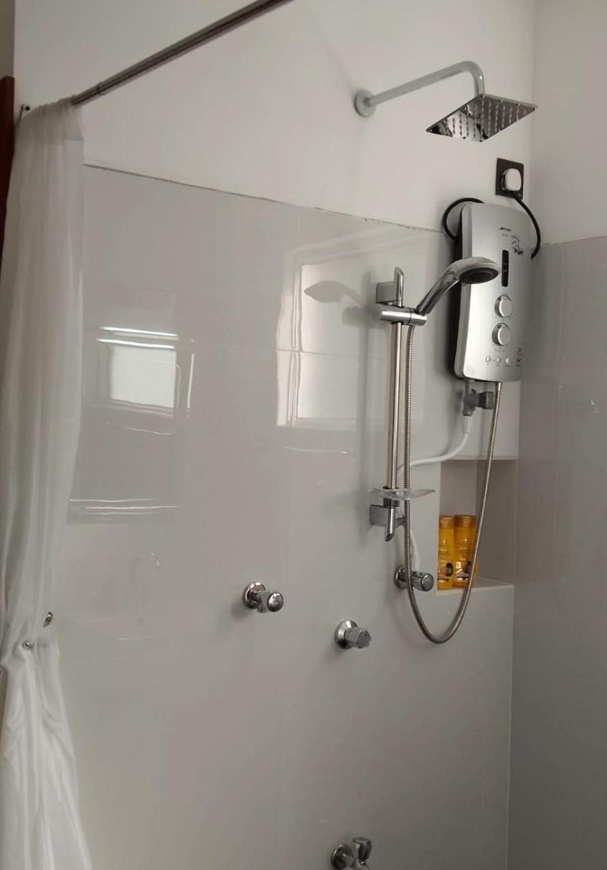 Thusara Guesthouse 미리사 외부 사진