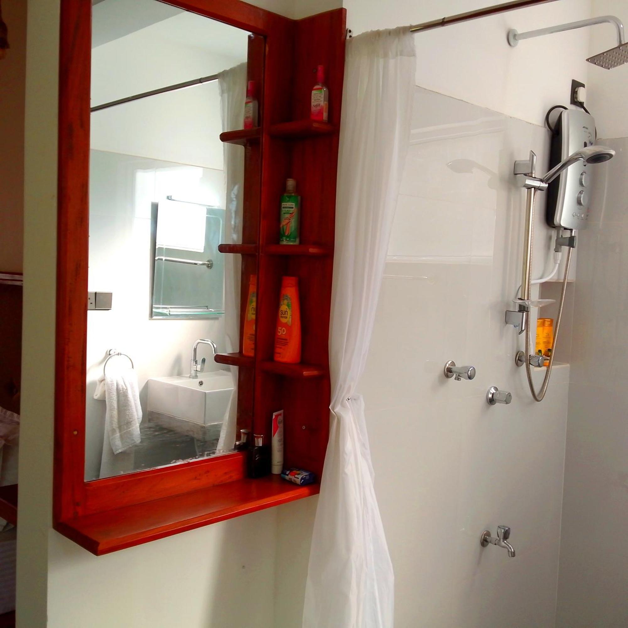 Thusara Guesthouse 미리사 외부 사진