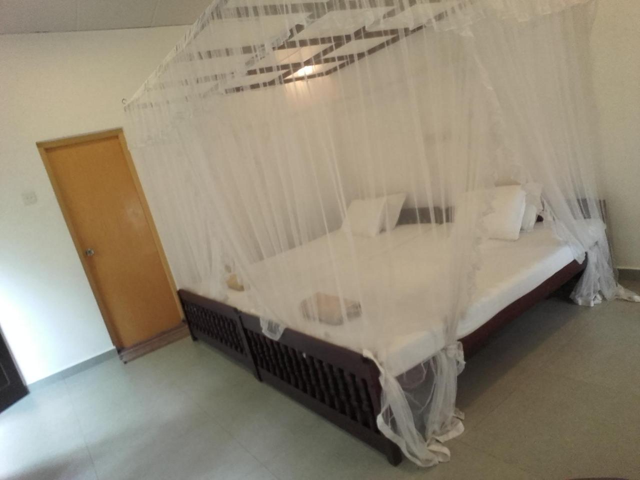 Thusara Guesthouse 미리사 외부 사진